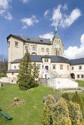 EX MONASTERO DEI CANONICI REGOLARI LATERANENSI, EDIFICIO DEL PREVOSTO (ATTUALE MONASTERO DI ŠTERNBERK)